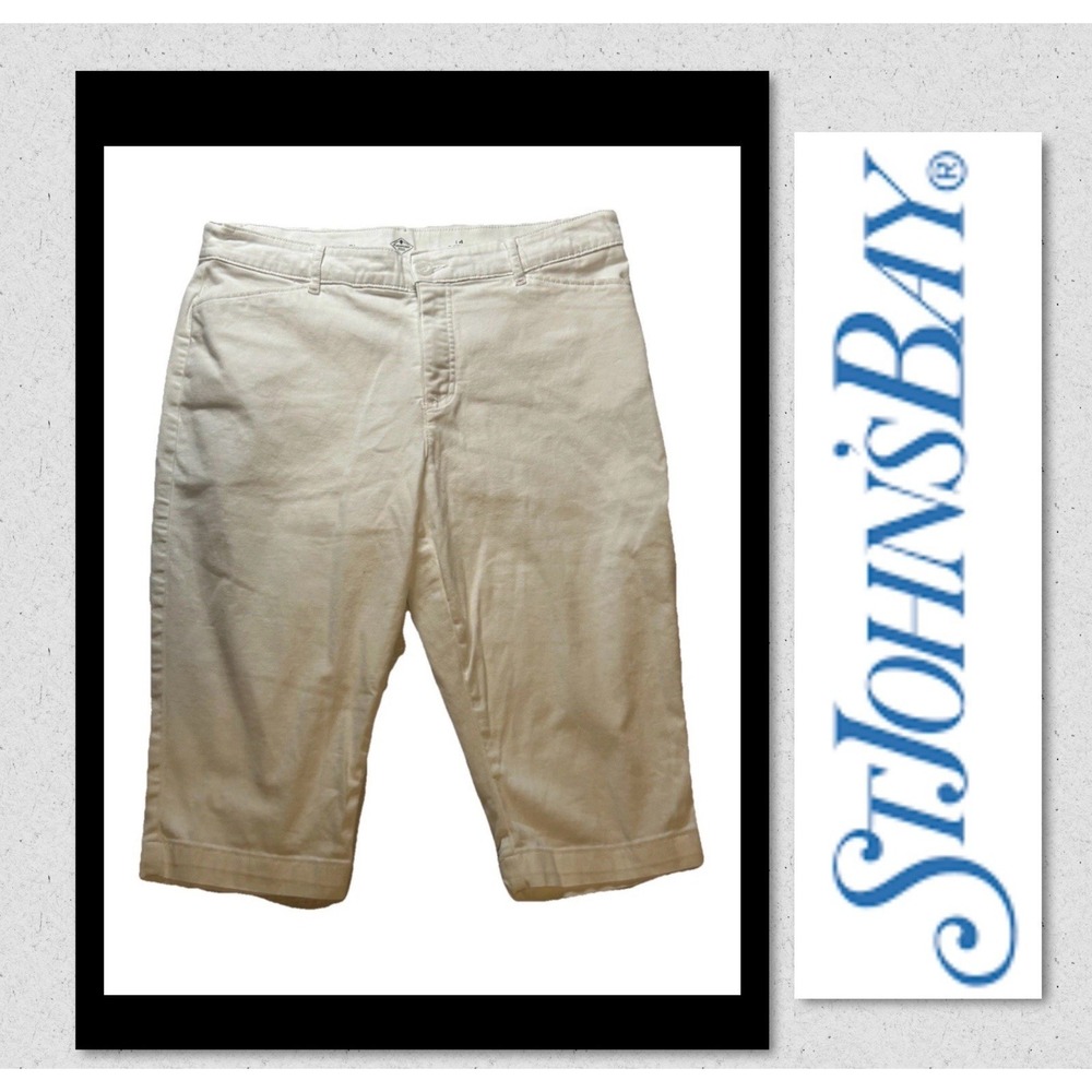 St John's Bay - Women's Size 14 White CAPRI PANT (Cotton Polyester Spandex)